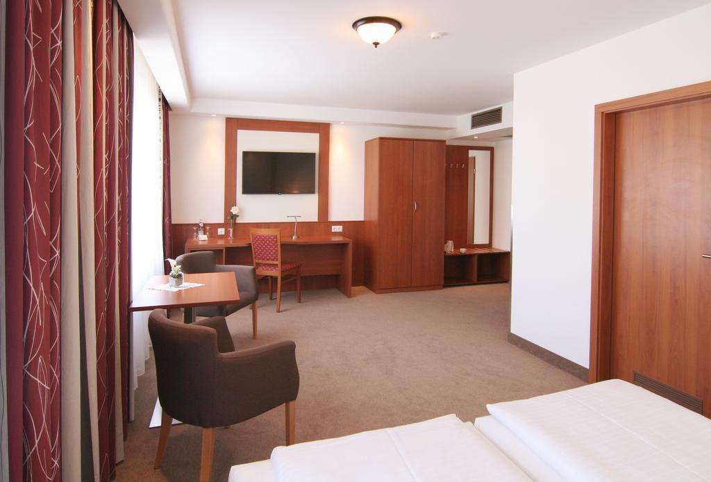 Hotel St. Georg Řezno Exteriér fotografie
